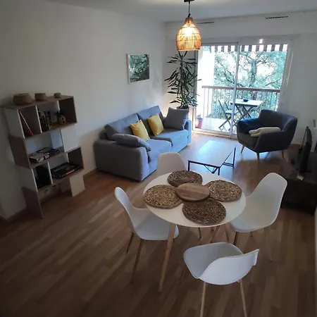 4 Pers Au Calme à Boulouris Appartement *